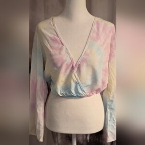 Forever 21 Tie Dye Crop TopLike New Forever 21 Tie Dye Crop Top. Very lightweigh